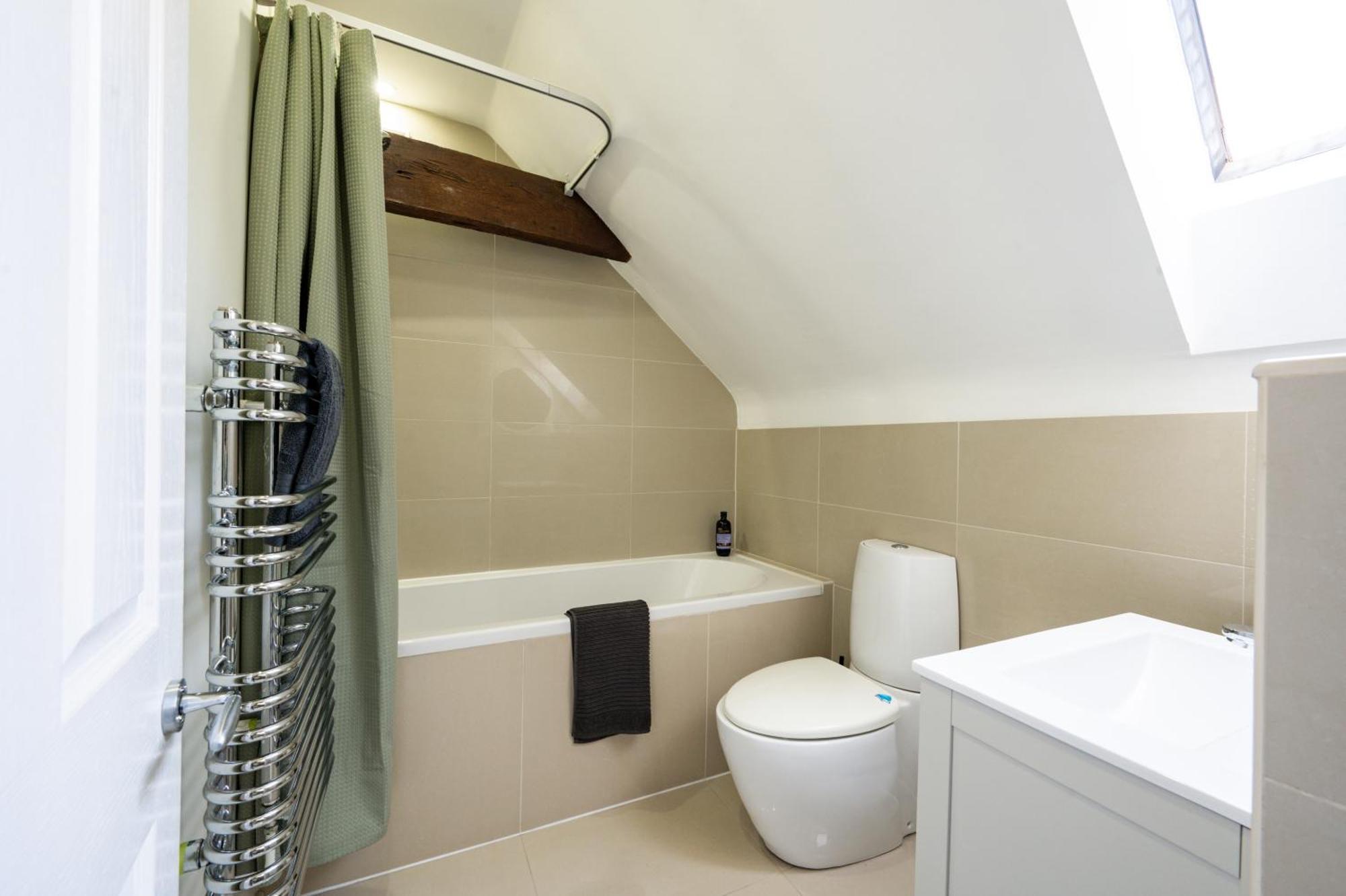 Luxury Town Centre Loft Apartment In Converted Granary Stamford Exterior photo