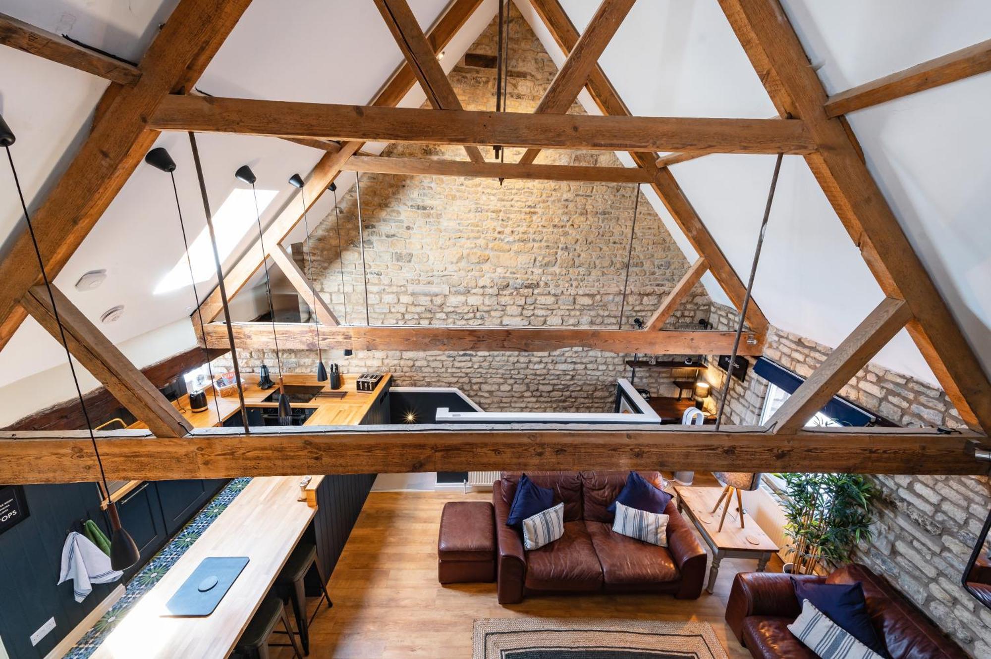 Luxury Town Centre Loft Apartment In Converted Granary Stamford Exterior photo
